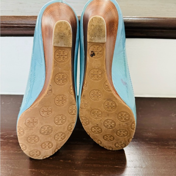 Tory Burch Light Blue open Toe Wedges. Size 9 - Picture 2 of 5